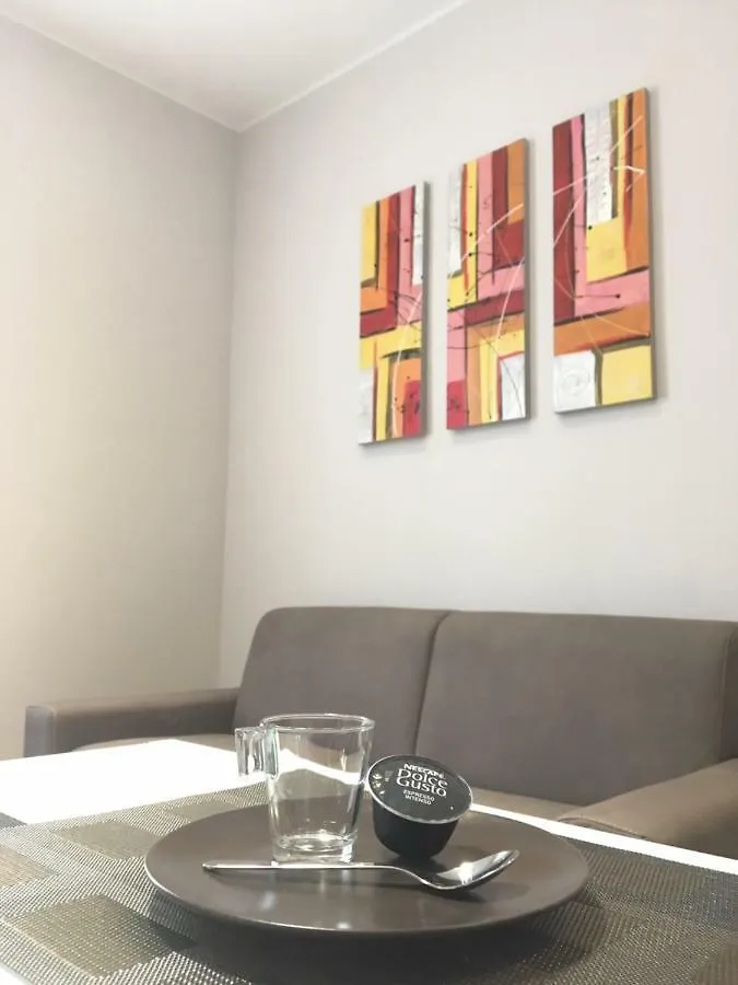 Residence Amendola Bologna 0*,